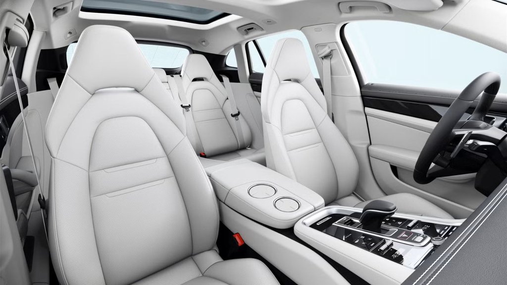 Porsche Panamera 4 E-Hybrid 2023 à Laval, Québec - 2 - w1024h768px