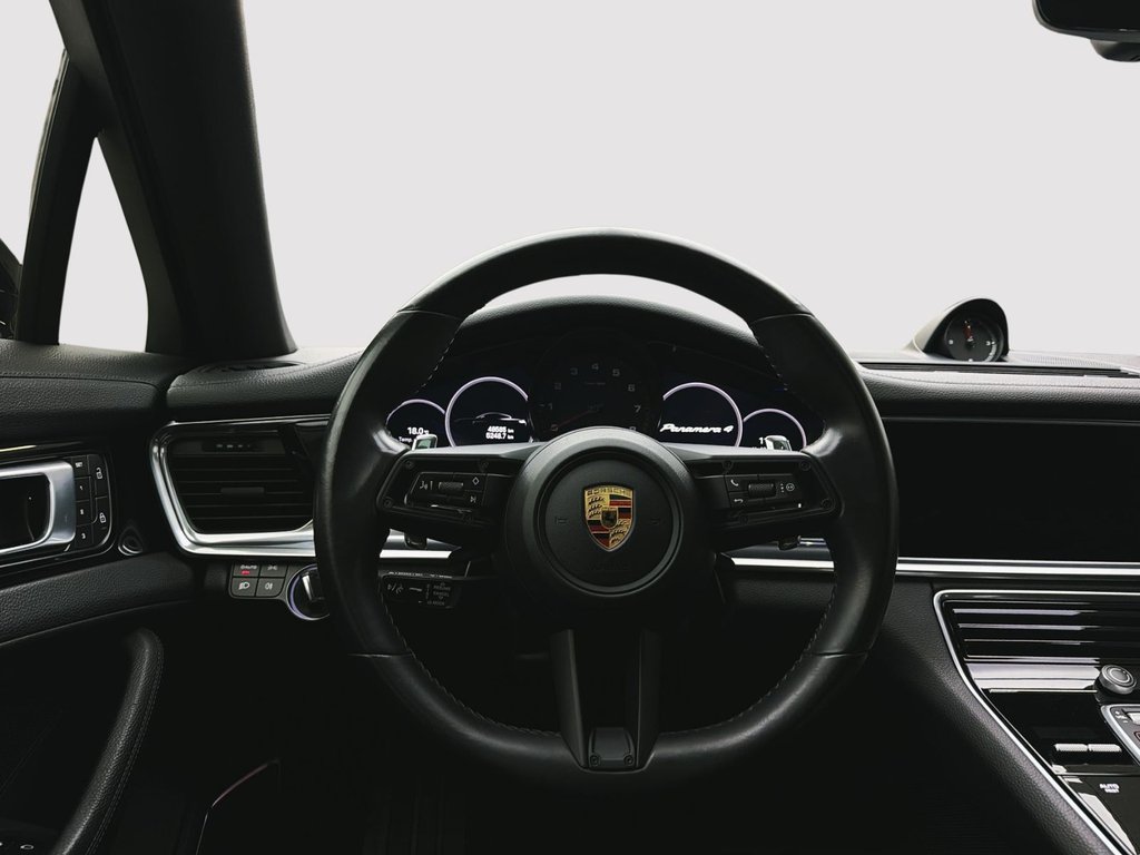 2023 Porsche Panamera in Laval, Quebec - 14 - w1024h768px