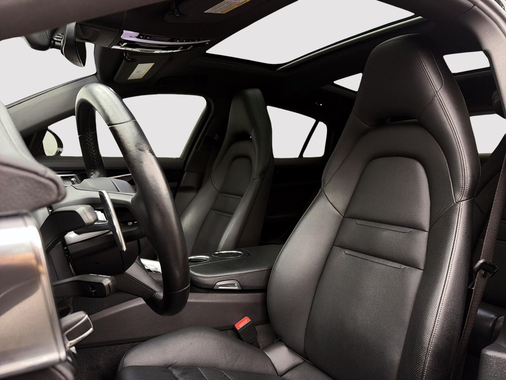 2023 Porsche Panamera in Laval, Quebec - 13 - w1024h768px