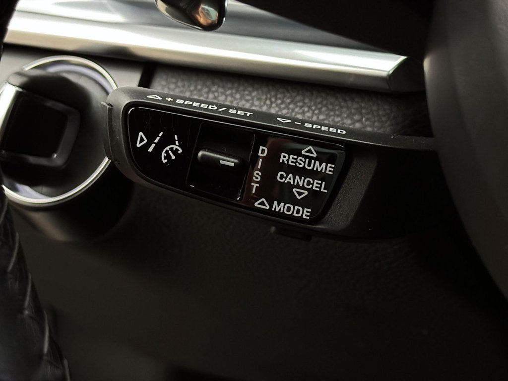 2023 Porsche Panamera in Laval, Quebec - 17 - w1024h768px