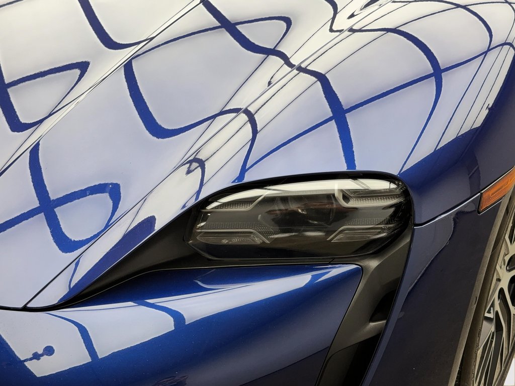 Porsche Taycan 4S  Premium Package,  Adaptive Cruise Control 2020 à Laval, Québec - 11 - w1024h768px