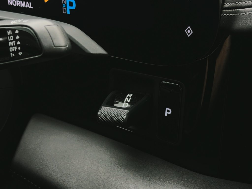 Porsche Taycan 4S  Premium Package,  Adaptive Cruise Control 2020 à Laval, Québec - 17 - w1024h768px