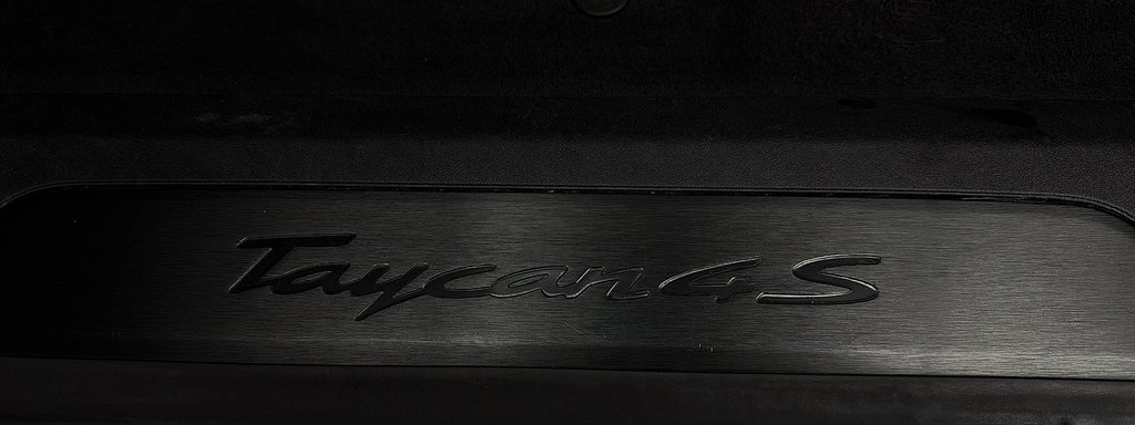 2020 Porsche Taycan 4S Performance Battery Plus in Laval, Quebec - 30 - w1024h768px