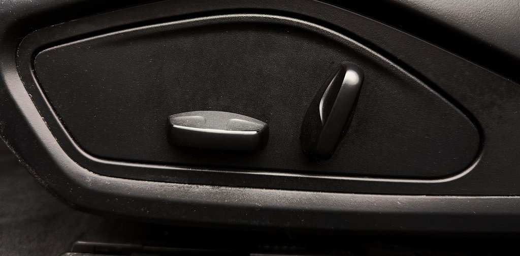 2020 Porsche Taycan 4S Performance Battery Plus in Laval, Quebec - 28 - w1024h768px