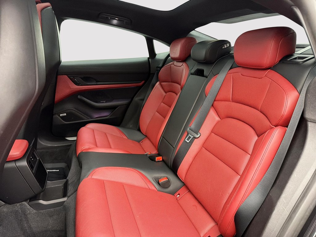 Porsche Taycan 4S Sedan 2020 à Laval, Québec - 23 - w1024h768px