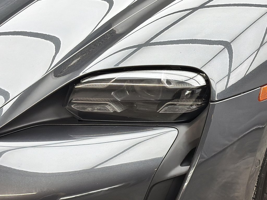 Porsche Taycan 4S Sedan 2020 à Laval, Québec - 8 - w1024h768px