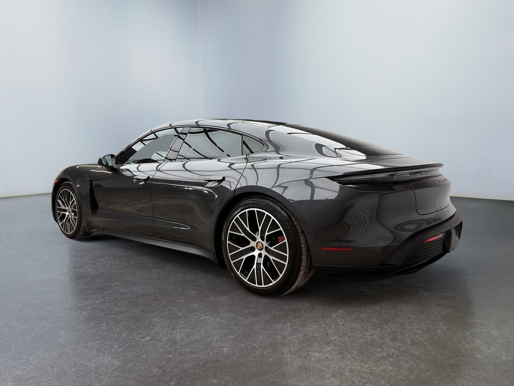 Porsche Taycan 4S Sedan 2020 à Laval, Québec - 3 - w1024h768px