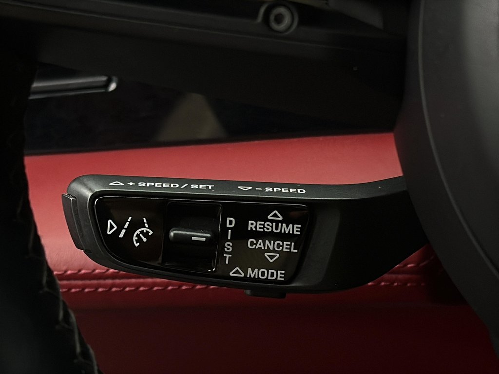 Porsche Taycan 4S Performance Package 2021 à Laval, Québec - 18 - w1024h768px