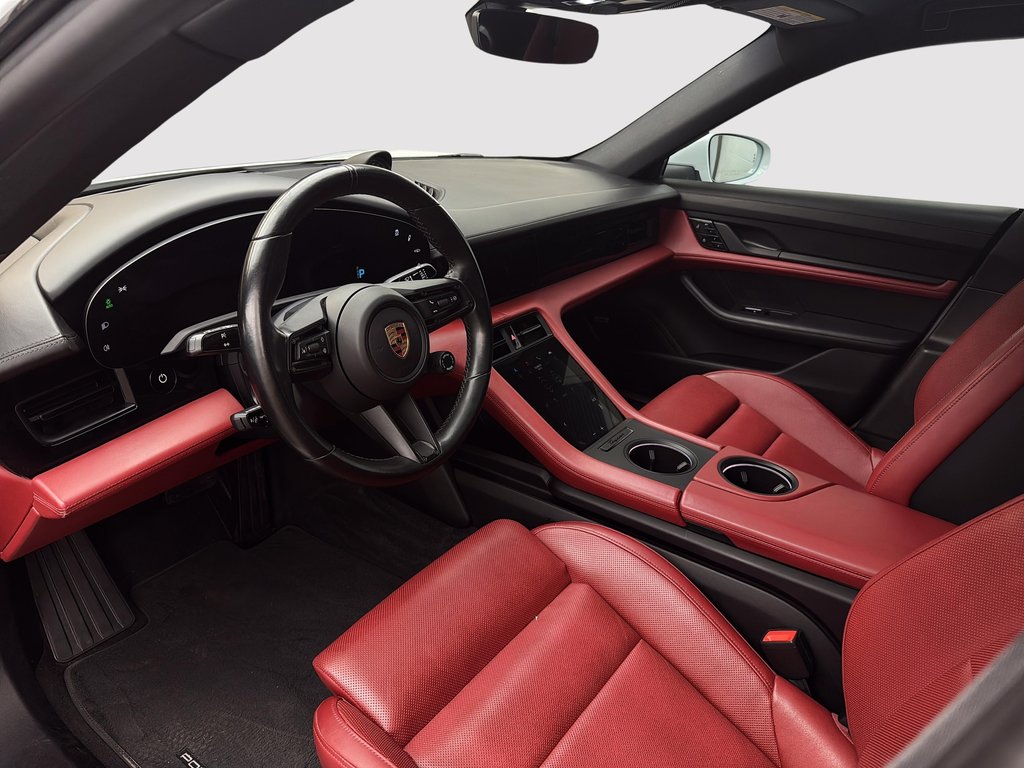 Porsche Taycan 4S Performance Package 2021 à Laval, Québec - 13 - w1024h768px