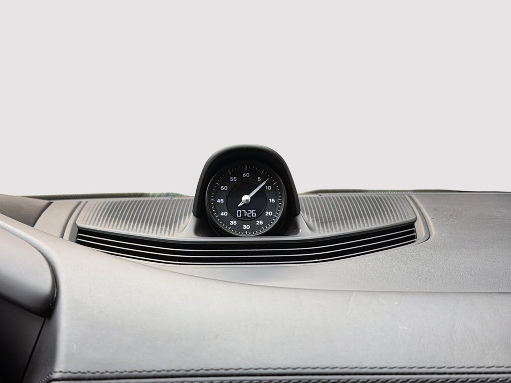 Porsche Taycan 4S Performance Package 2021 à Laval, Québec - 20 - w1024h768px