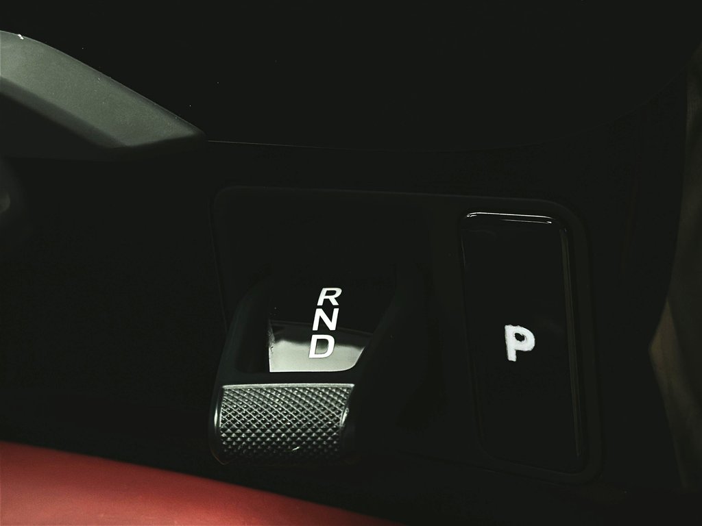 Porsche Taycan 4S Performance Package 2021 à Laval, Québec - 21 - w1024h768px