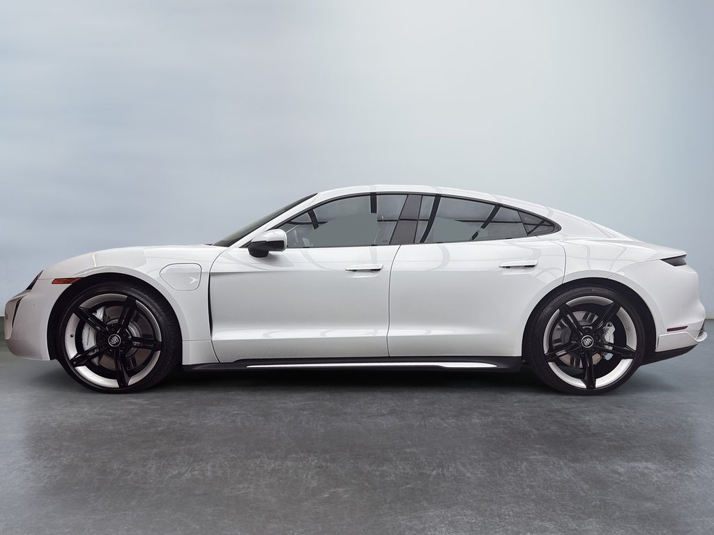 Porsche Taycan 4S Performance Package 2021 à Laval, Québec - 2 - w1024h768px