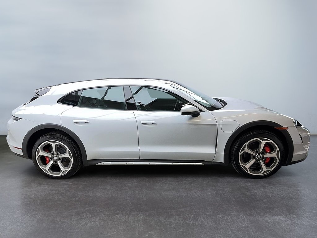 Porsche Taycan 4S Cross Turismo Pemium, Sport Chrono Package 2022 à Laval, Québec - 5 - w1024h768px