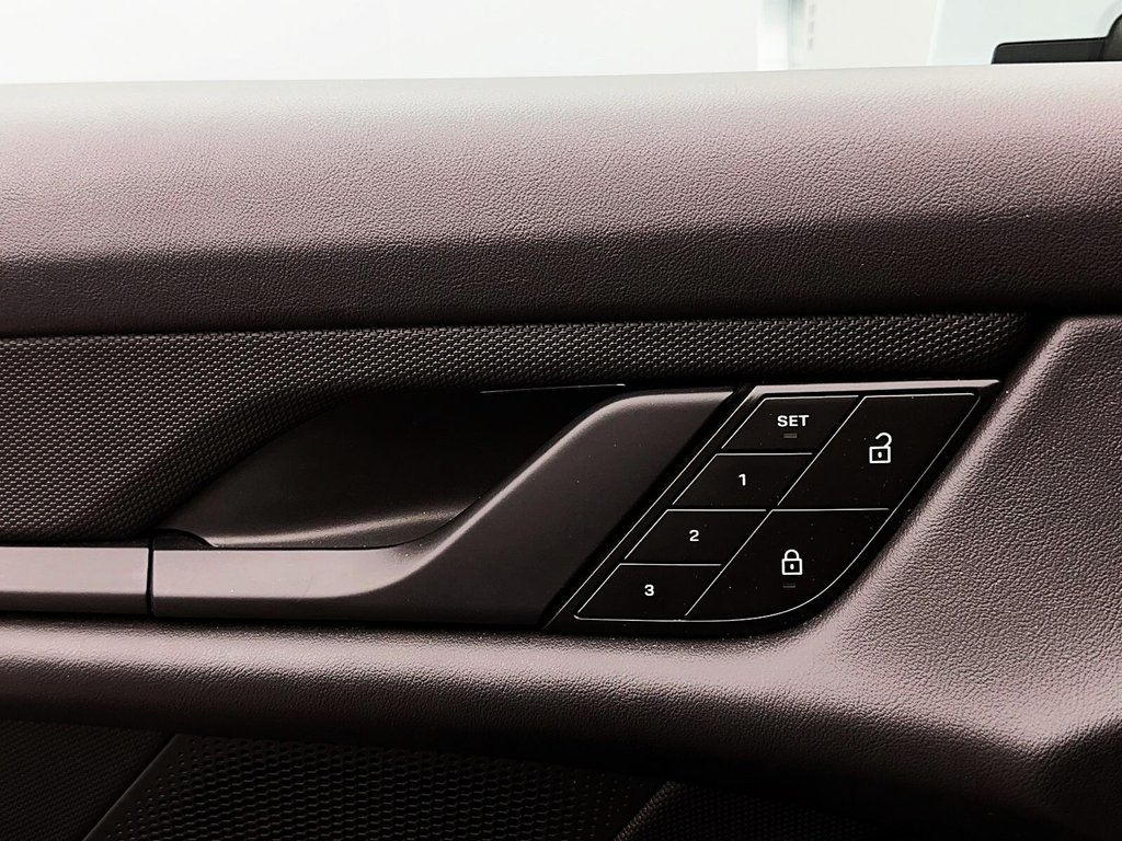 Porsche Taycan 4S Cross Turismo Pemium, Sport Chrono Package 2022 à Laval, Québec - 29 - w1024h768px