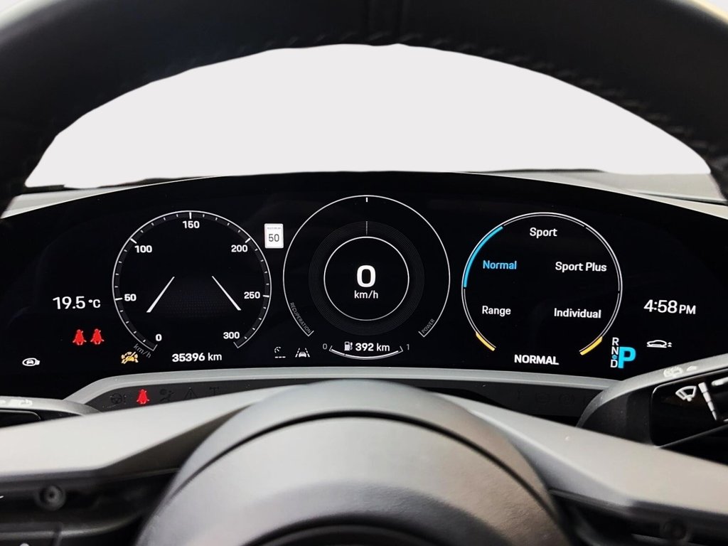 Porsche Taycan 4S Cross Turismo Pemium, Sport Chrono Package 2022 à Laval, Québec - 19 - w1024h768px