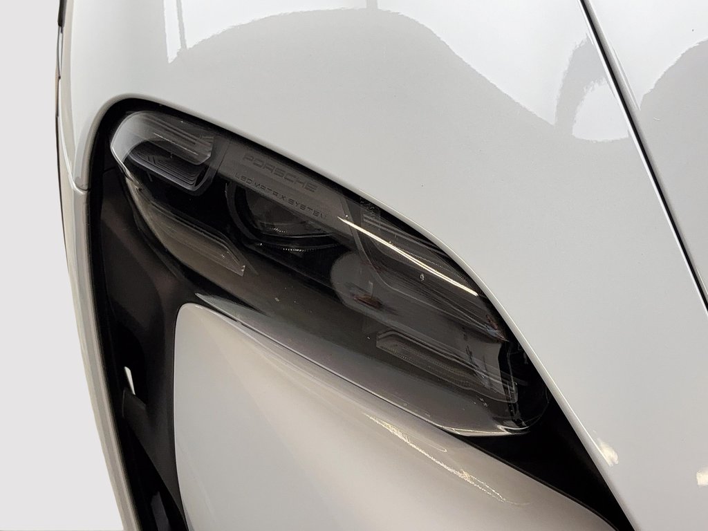Porsche Taycan Turbo S Cross Turismo AWD 2022 à Laval, Québec - 12 - w1024h768px