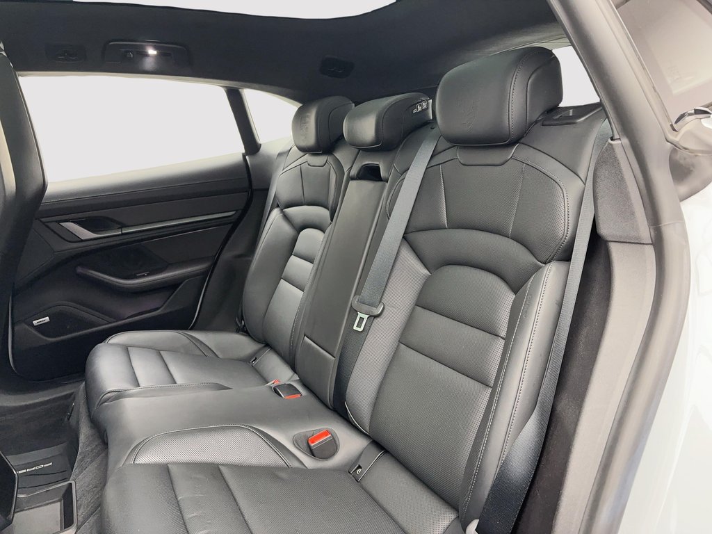 Porsche Taycan Turbo S Cross Turismo AWD 2022 à Laval, Québec - 21 - w1024h768px