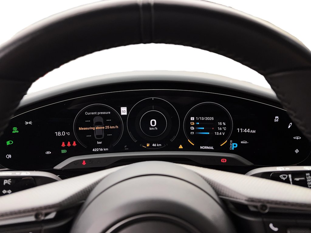 Porsche Taycan Turbo S Cross Turismo AWD 2022 à Laval, Québec - 17 - w1024h768px
