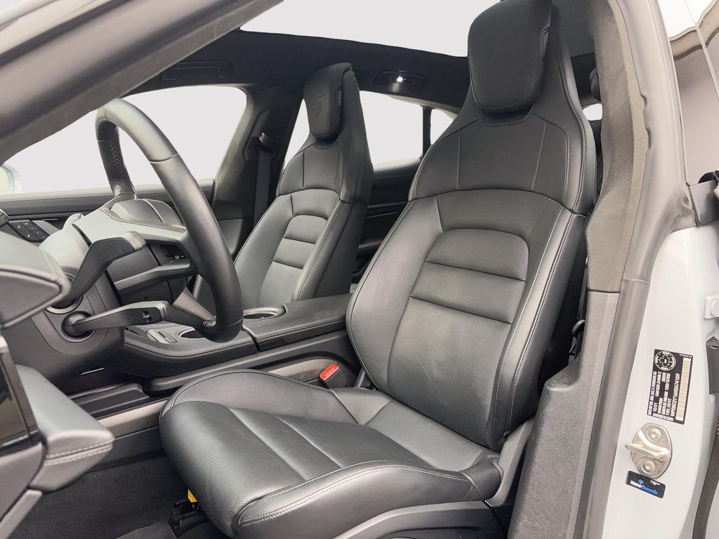 Porsche Taycan Turbo S Cross Turismo AWD 2022 à Laval, Québec - 15 - w1024h768px