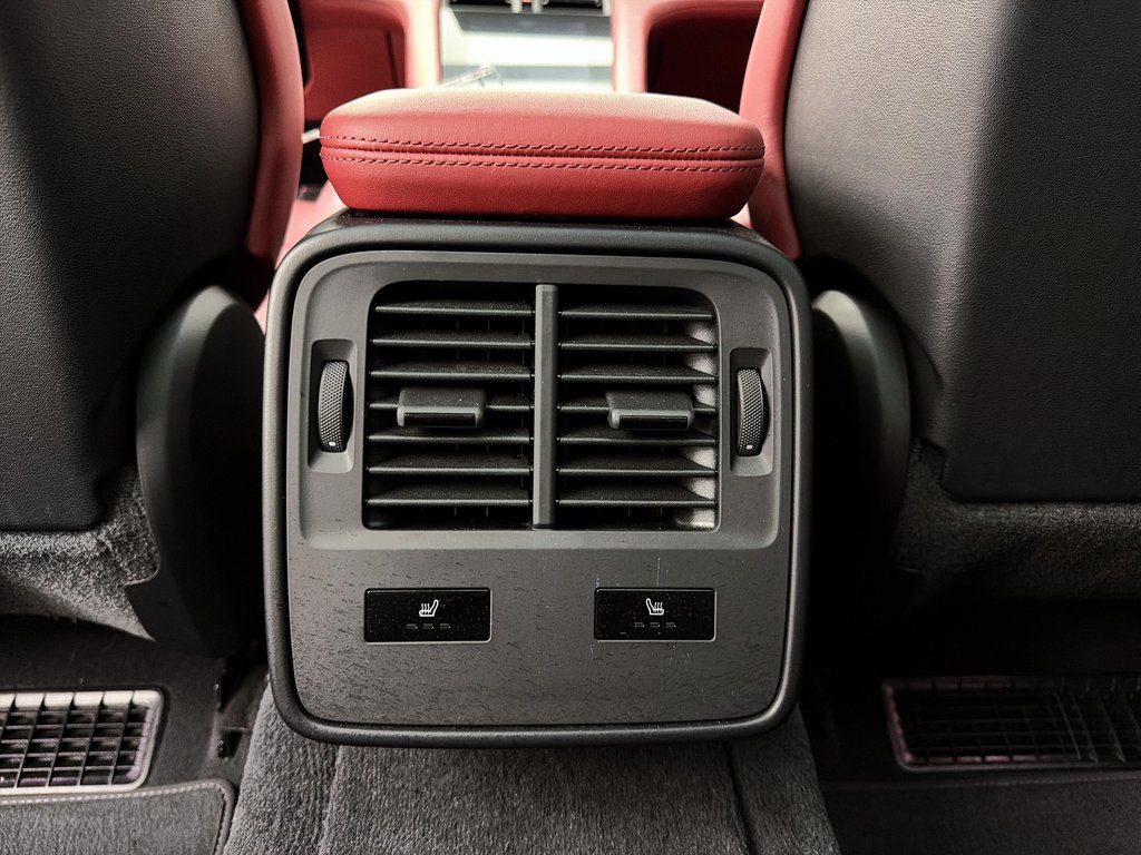 Porsche Taycan GTS AWD 2022 à Laval, Québec - 26 - w1024h768px