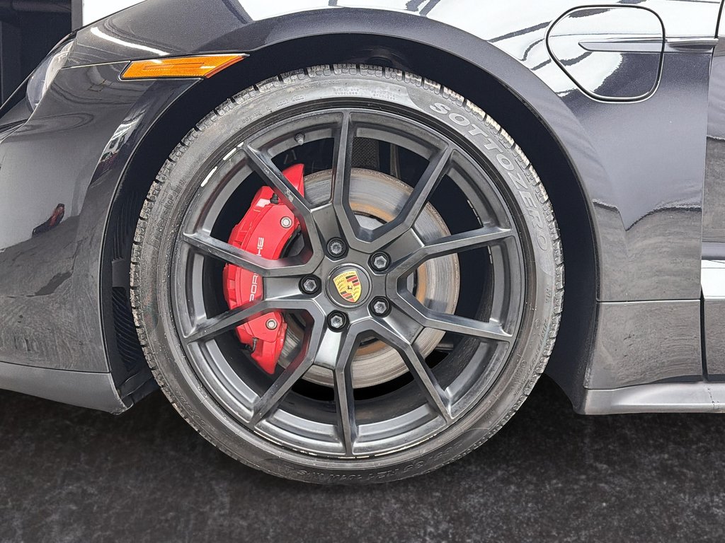 Porsche Taycan GTS AWD 2022 à Laval, Québec - 9 - w1024h768px