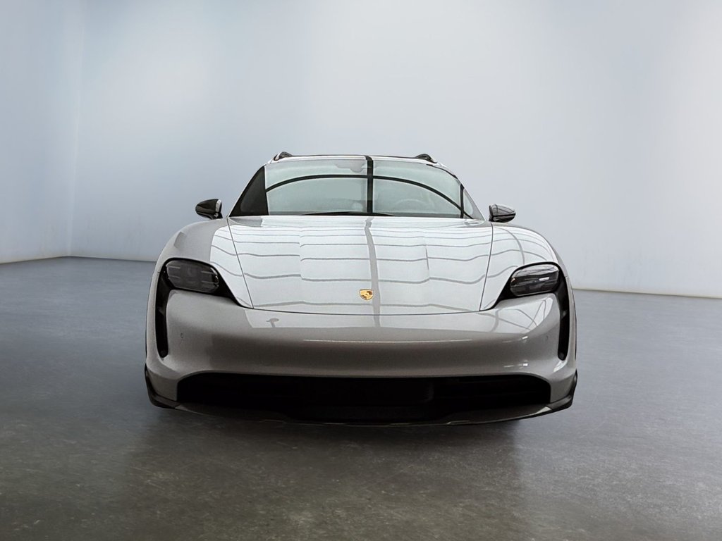 2022 Porsche Taycan 4S in Laval, Quebec - 9 - w1024h768px