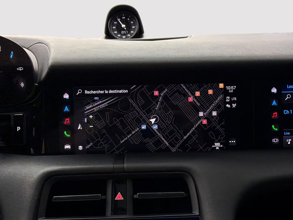 2022 Porsche Taycan 4S in Laval, Quebec - 23 - w1024h768px