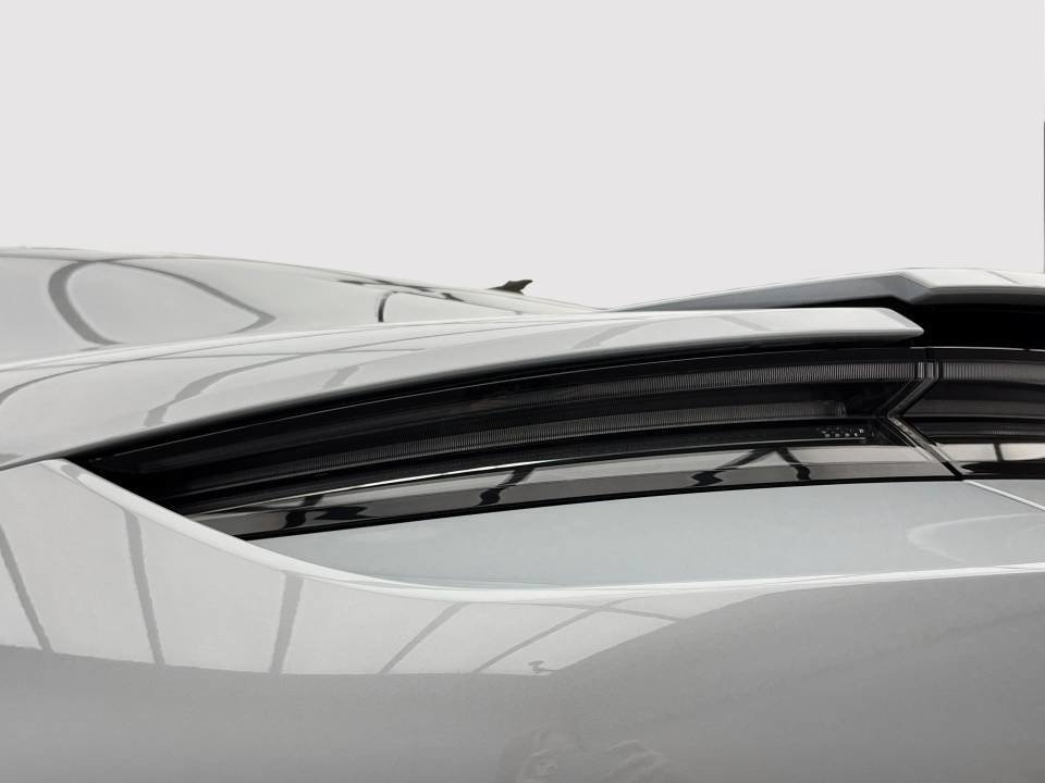 Porsche Taycan Turbo S Technology Package 2023 à Laval, Québec - 10 - w1024h768px
