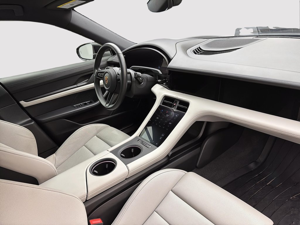 Porsche Taycan 4S Cross Turismo Technology Package 2023 à Laval, Québec - 24 - w1024h768px