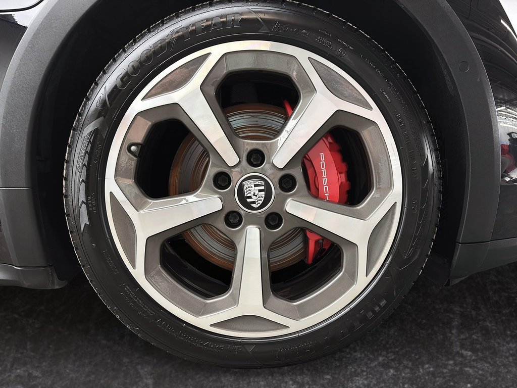 Porsche Taycan 4S Cross Turismo Technology Package 2023 à Laval, Québec - 9 - w1024h768px
