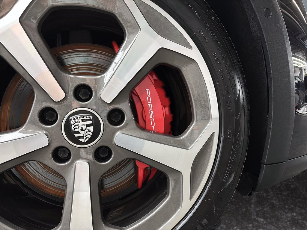 Porsche Taycan 4S Cross Turismo Technology Package 2023 à Laval, Québec - 12 - w1024h768px