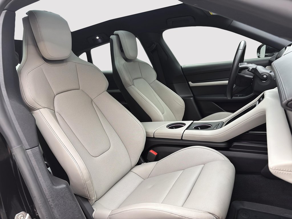 Porsche Taycan 4S Cross Turismo Technology Package 2023 à Laval, Québec - 25 - w1024h768px