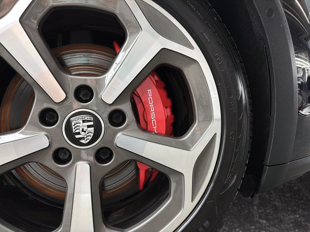 Porsche Taycan 4S Cross Turismo AWD 2023 à Laval, Québec - 14 - w1024h768px