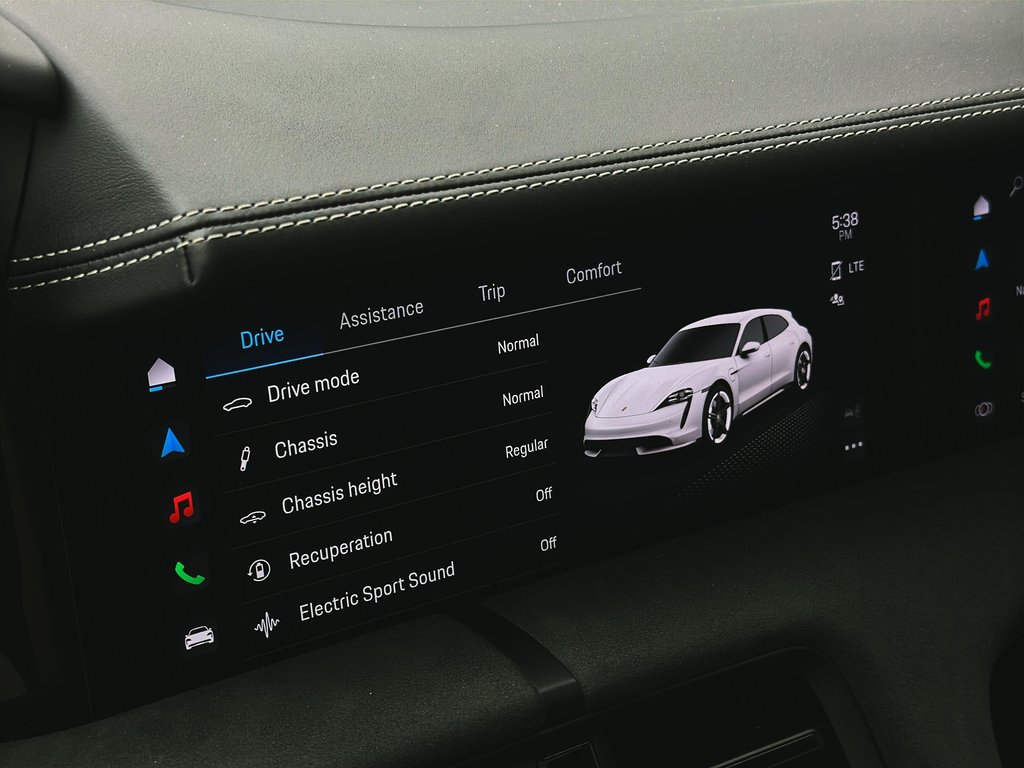 2023 Porsche Taycan GTS Sport Turismo AWD in Laval, Quebec - 18 - w1024h768px