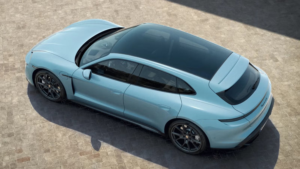 Porsche Taycan GTS Sport Turismo AWD 2023 à Laval, Québec - 4 - w1024h768px