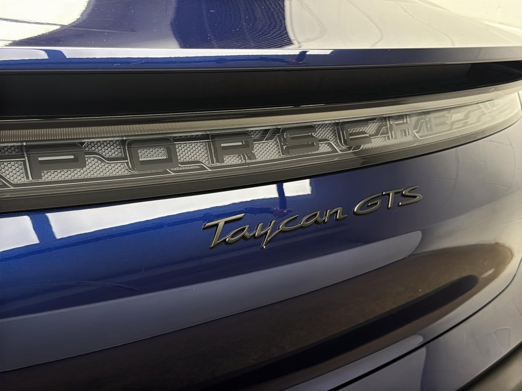 Porsche Taycan GTS Premium Package 2023 à Laval, Québec - 8 - w1024h768px