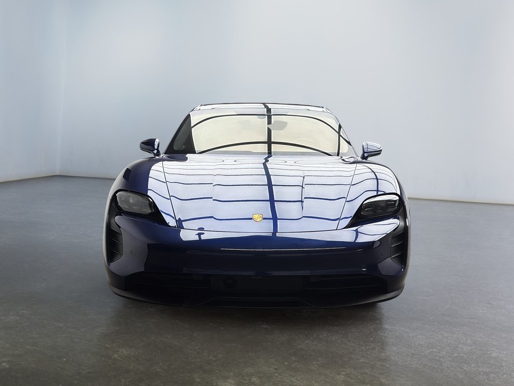 Porsche Taycan GTS Premium Package 2023 à Laval, Québec - 6 - w1024h768px