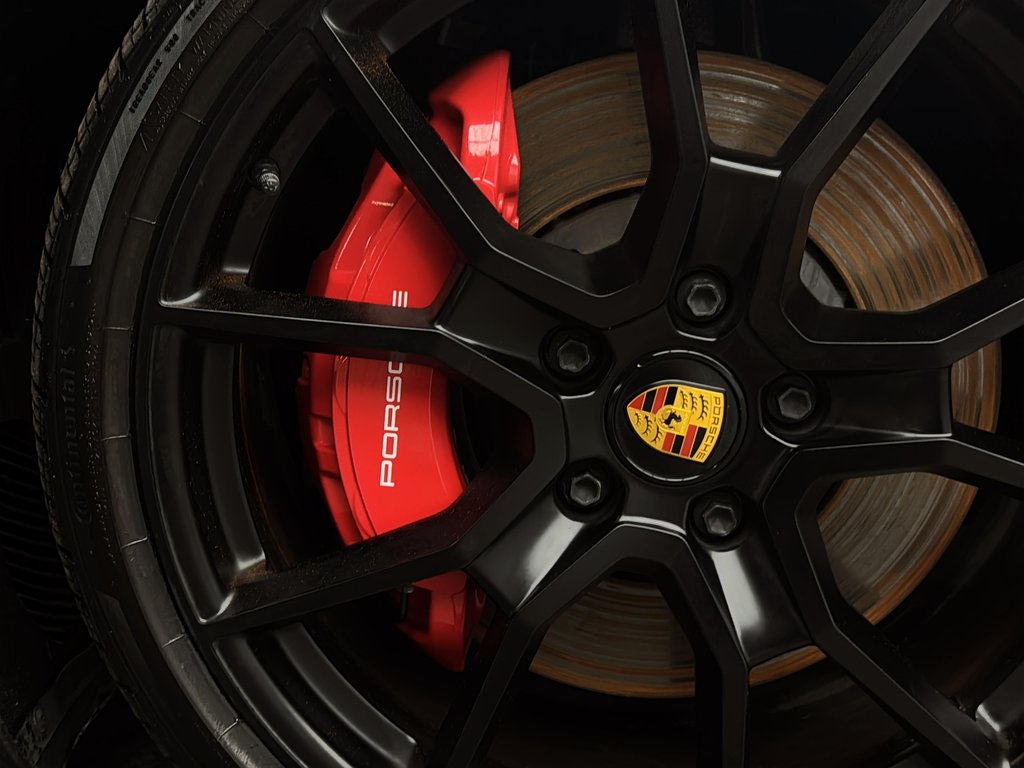 Porsche Taycan GTS Premium Package 2023 à Laval, Québec - 12 - w1024h768px