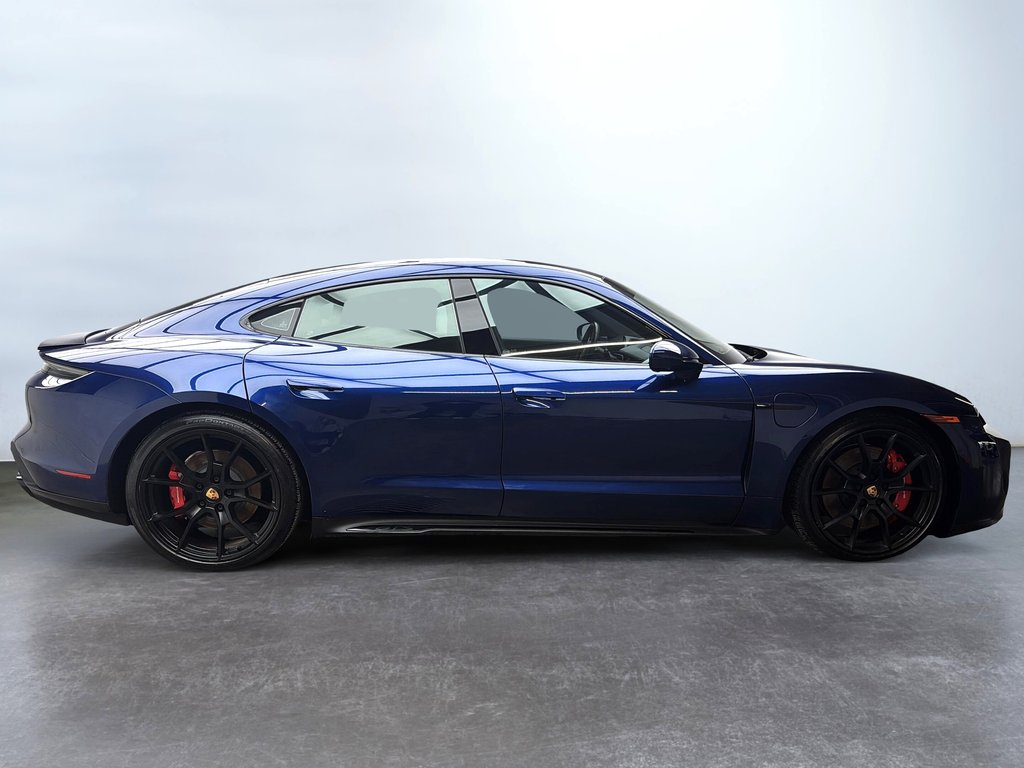 Porsche Taycan GTS Premium Package 2023 à Laval, Québec - 5 - w1024h768px