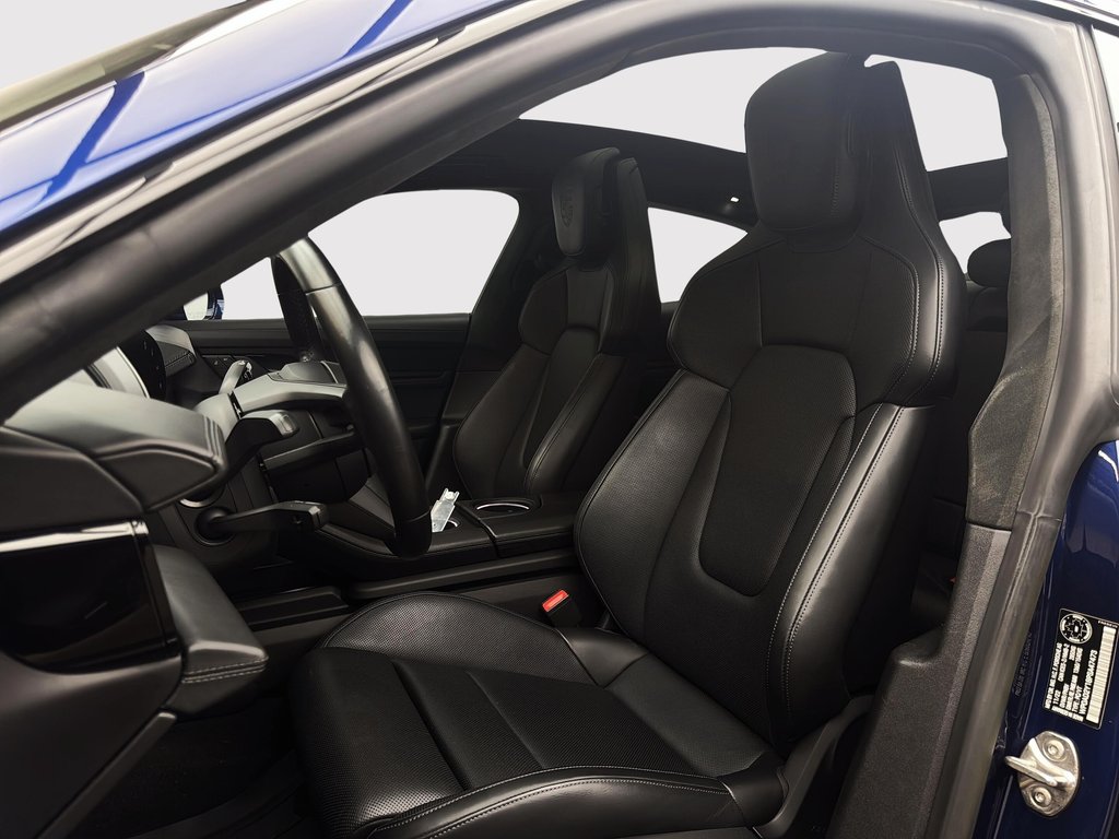 Porsche Taycan GTS Premium Package 2023 à Laval, Québec - 14 - w1024h768px