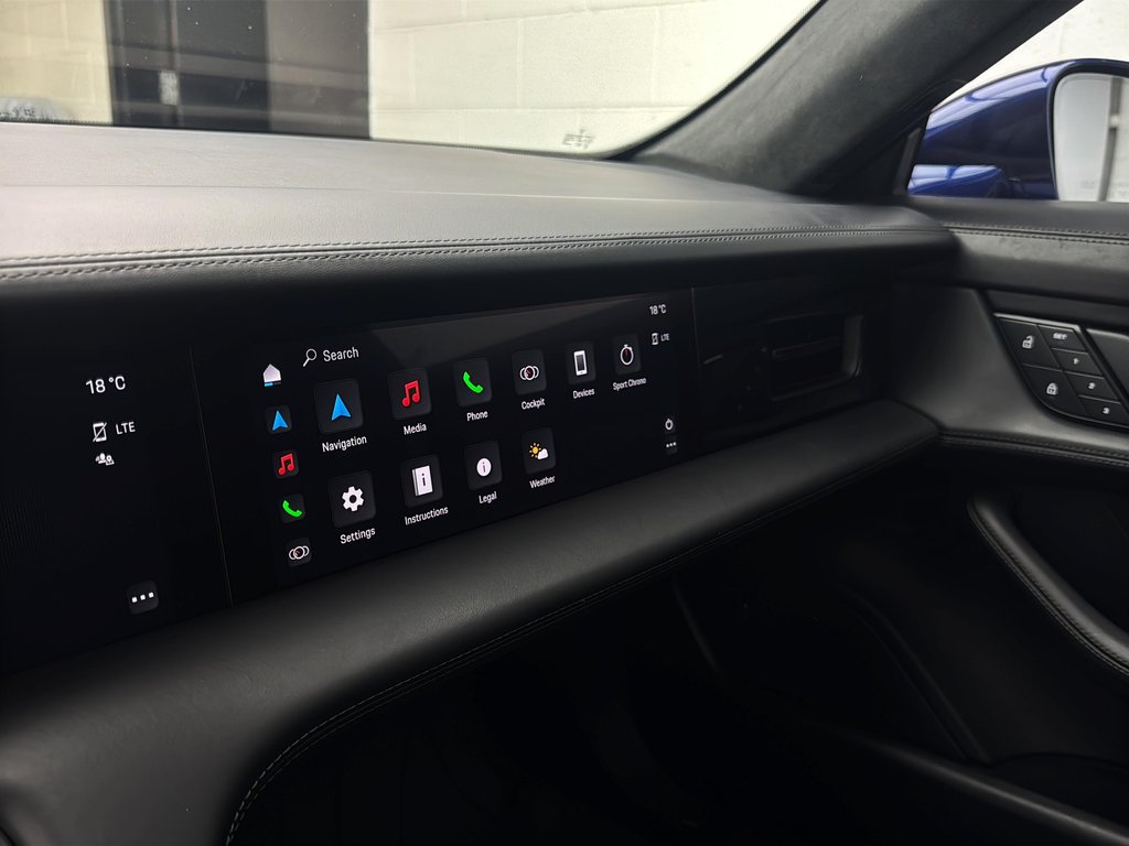 Porsche Taycan GTS Premium Package 2023 à Laval, Québec - 24 - w1024h768px