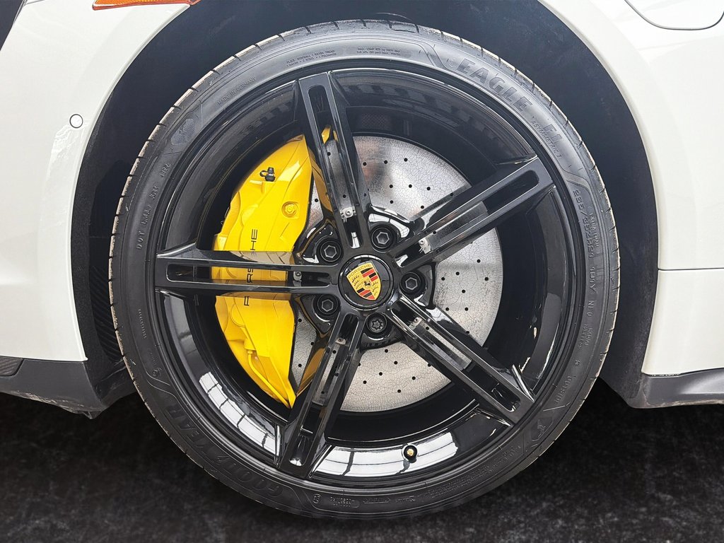 2023 Porsche Taycan Turbo S Tech Package in Laval, Quebec - 12 - w1024h768px