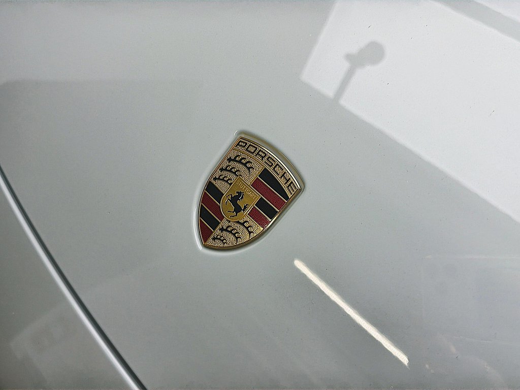 2023 Porsche Taycan Turbo S Tech Package in Laval, Quebec - 6 - w1024h768px