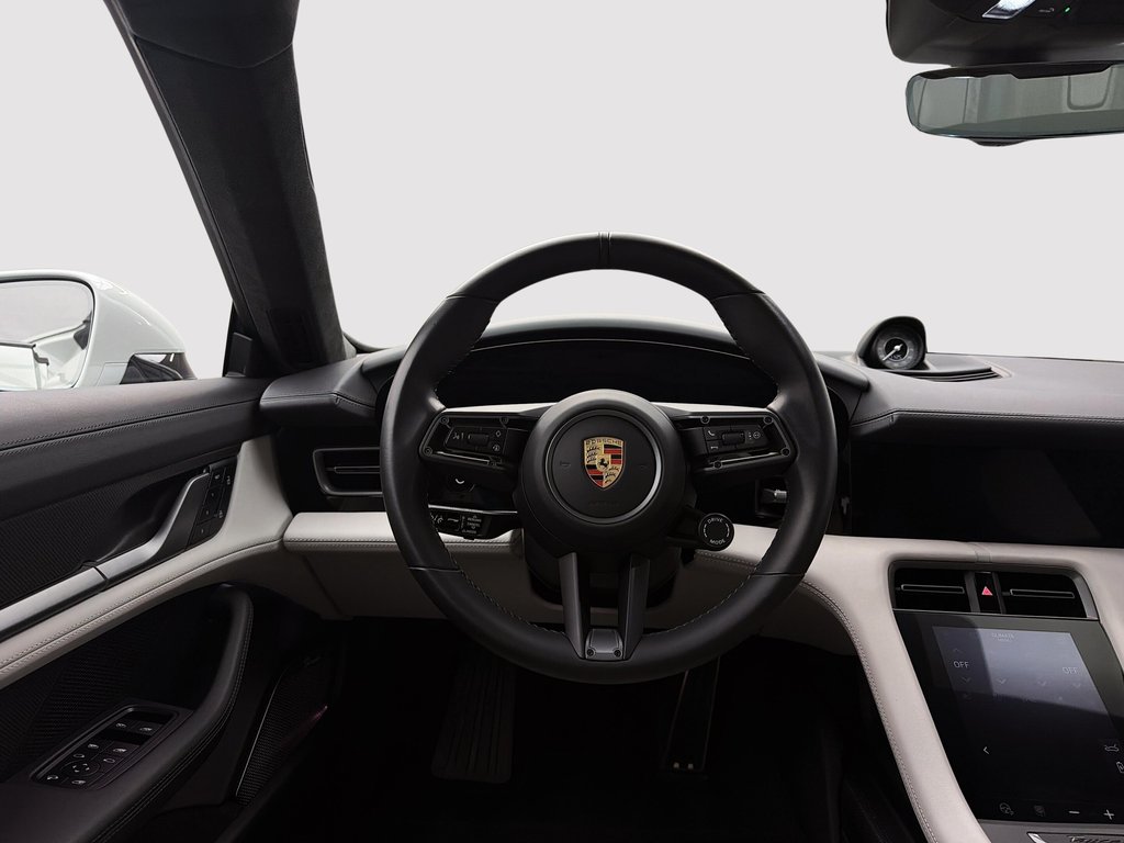 2023 Porsche Taycan Turbo S Tech Package in Laval, Quebec - 15 - w1024h768px
