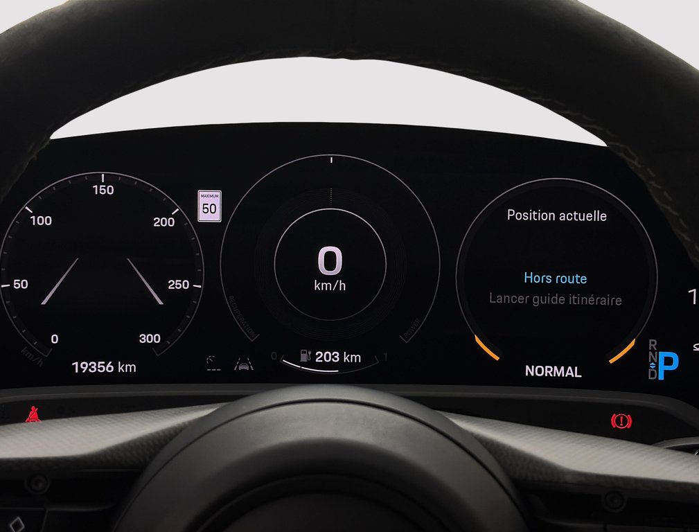 Porsche Taycan GTS **GTS Interior Package** 2024 à Laval, Québec - 19 - w1024h768px