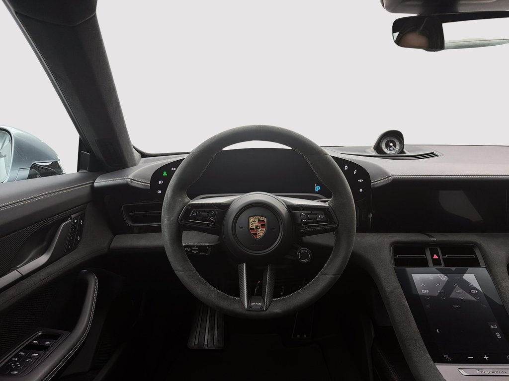 Porsche Taycan GTS **GTS Interior Package** 2024 à Laval, Québec - 15 - w1024h768px