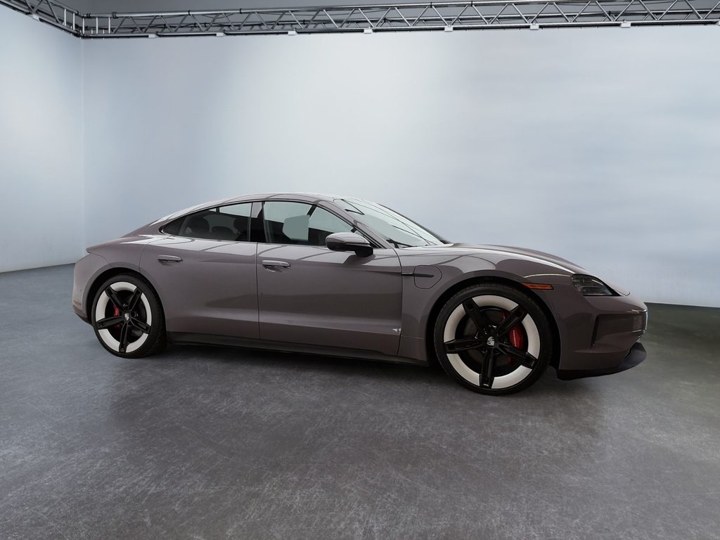 2025 Porsche Taycan 4S in Laval, Quebec - 7 - w1024h768px