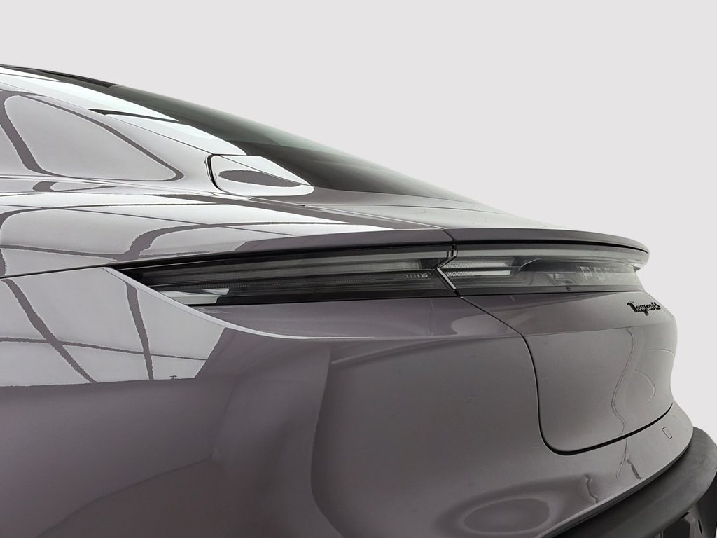 2025 Porsche Taycan 4S in Laval, Quebec - 14 - w1024h768px