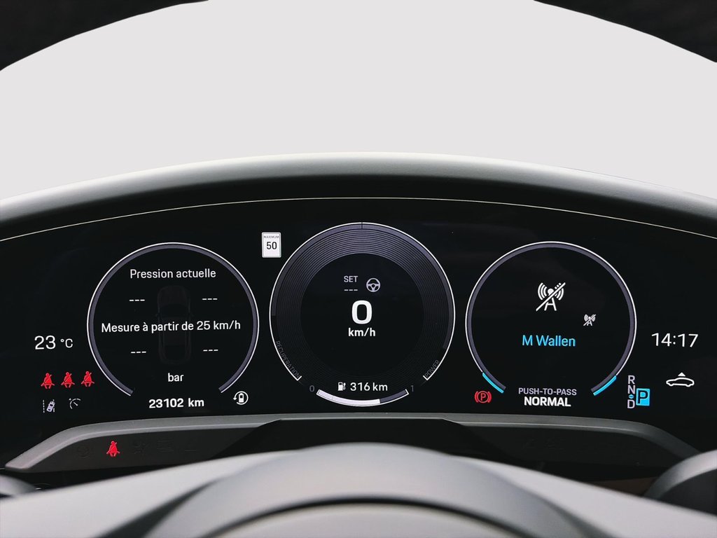2025 Porsche Taycan 4S in Laval, Quebec - 18 - w1024h768px