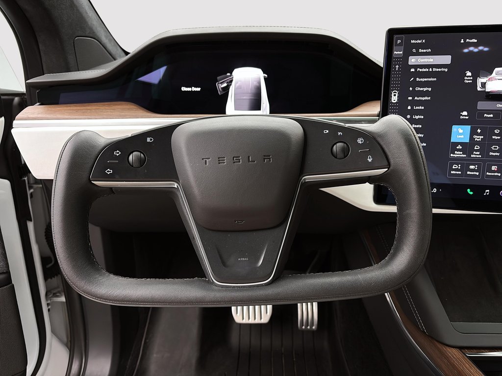 2022 Tesla Model X AWD in Laval, Quebec - 17 - w1024h768px